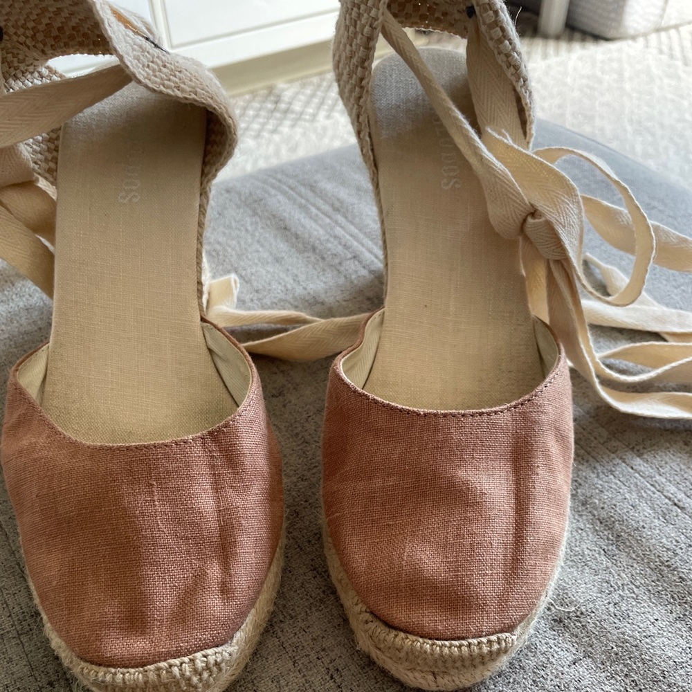 Soludos Espadrilles wedge sandals roses beige color Womens size 7